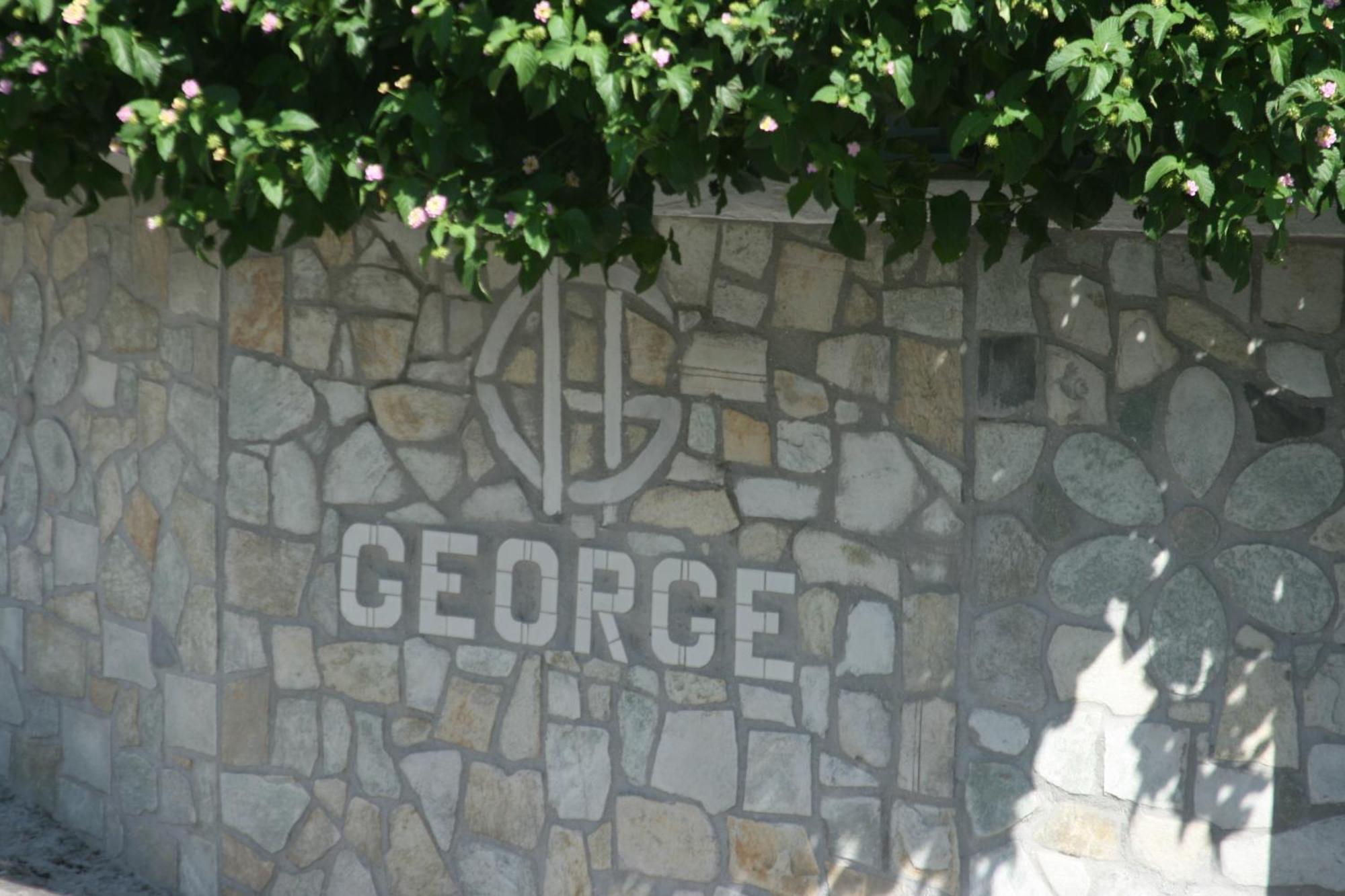 George Apartments Livádia Kültér fotó