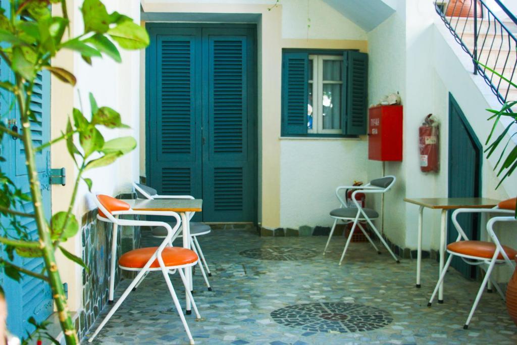 George Apartments Livádia Kültér fotó