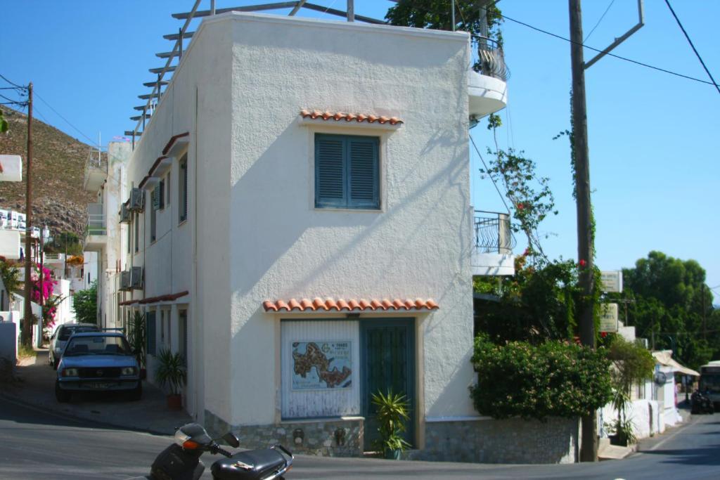 George Apartments Livádia Kültér fotó